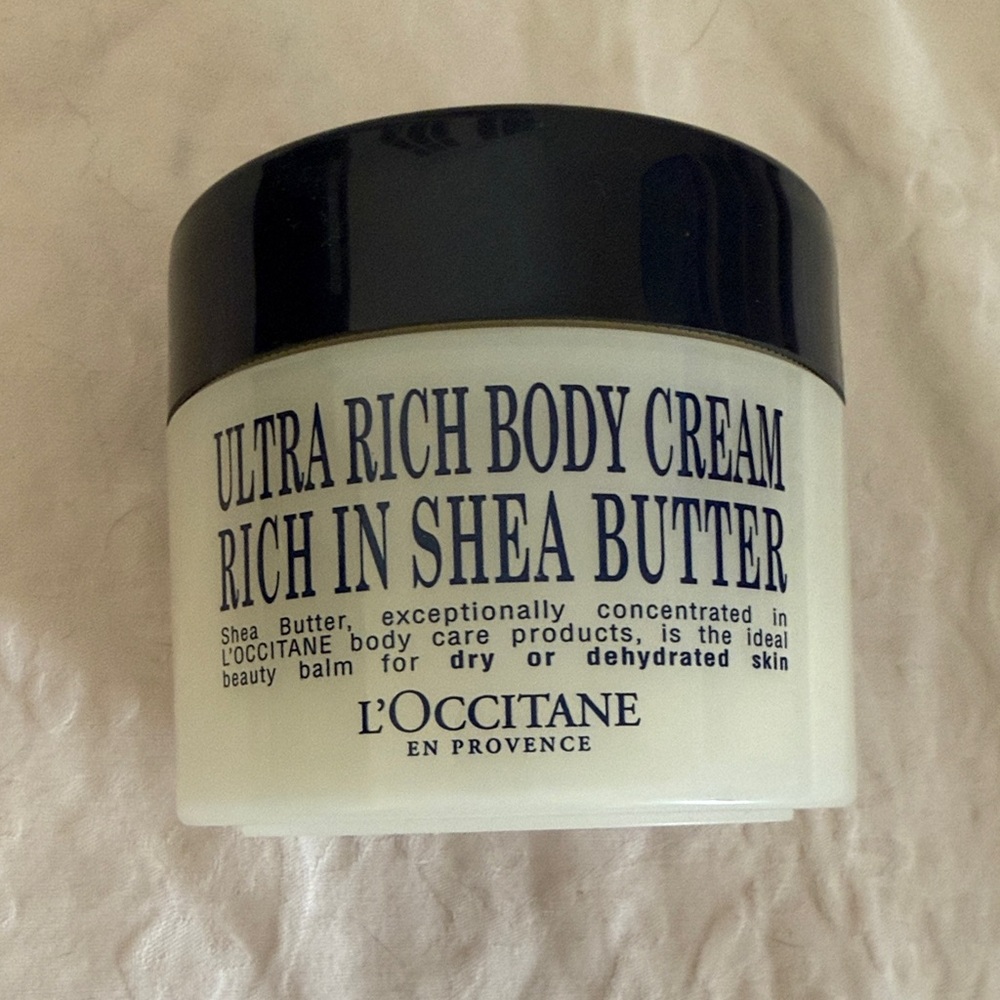 L'OCCITANE Ultra Rich Body Cream - Black and Cream